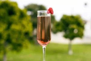 Read more about the article Kir Royale