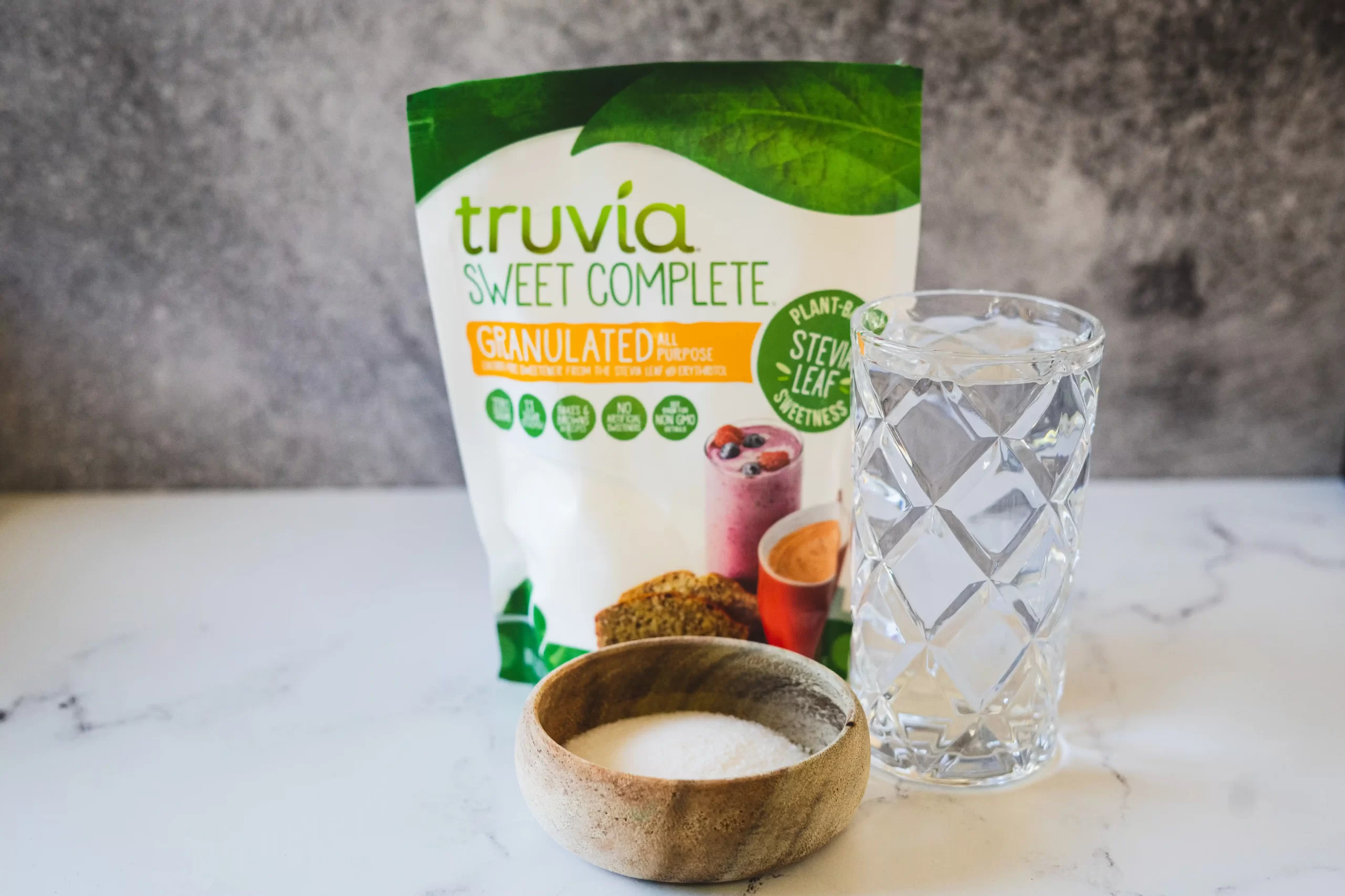 Read more about the article Stevia Simple Syrup Recipe (for No-Guilt Cocktails)